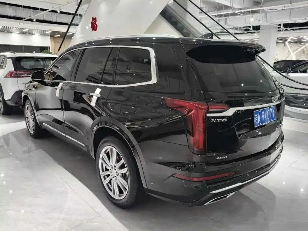Cadillac XT6 — фото 4