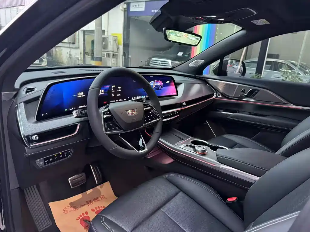Cadillac XT5 — фото 4