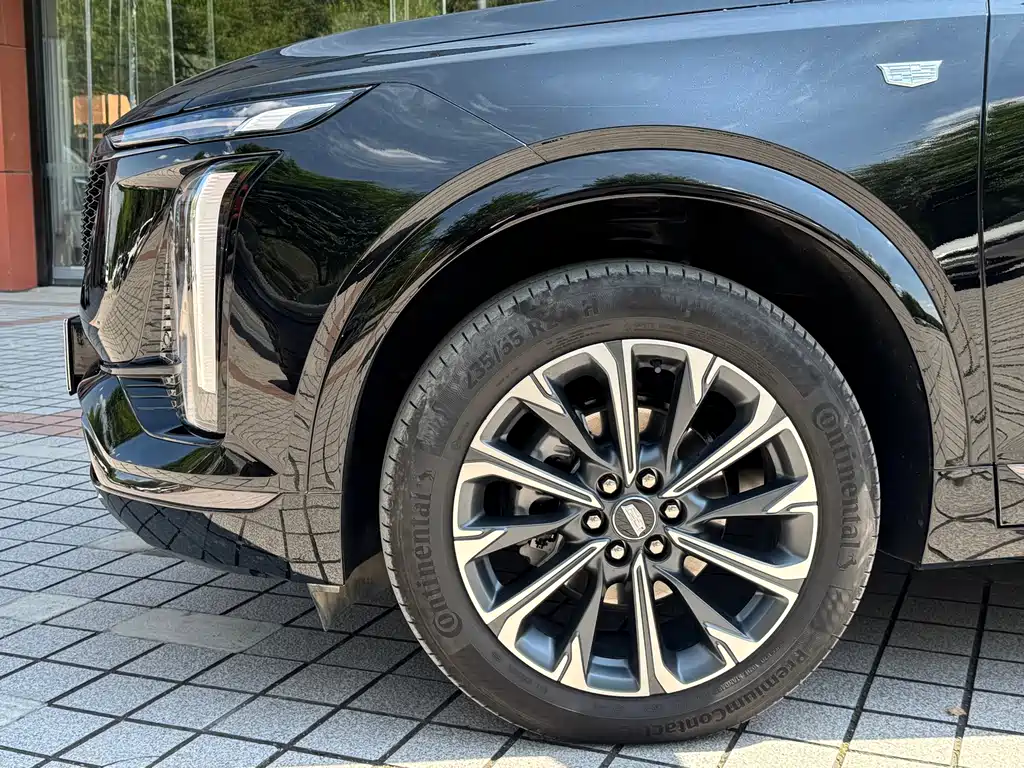 Cadillac XT5 — фото 5