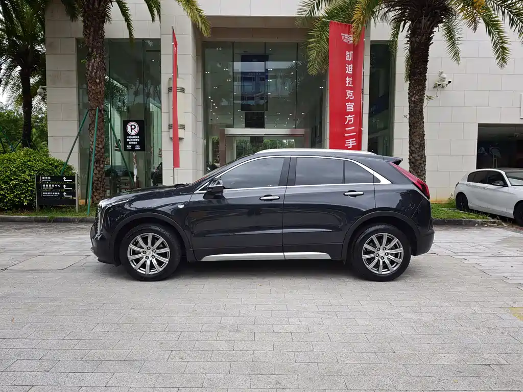 Cadillac XT4 — фото 4