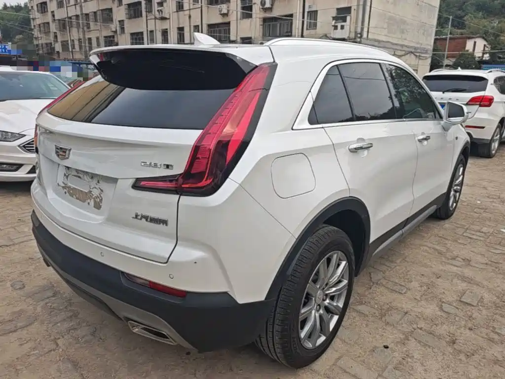 Cadillac XT4 — фото 7
