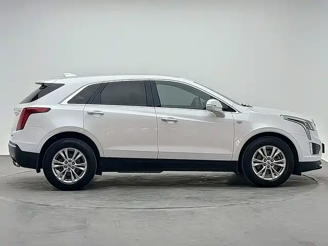 Cadillac XT5 — фото 4