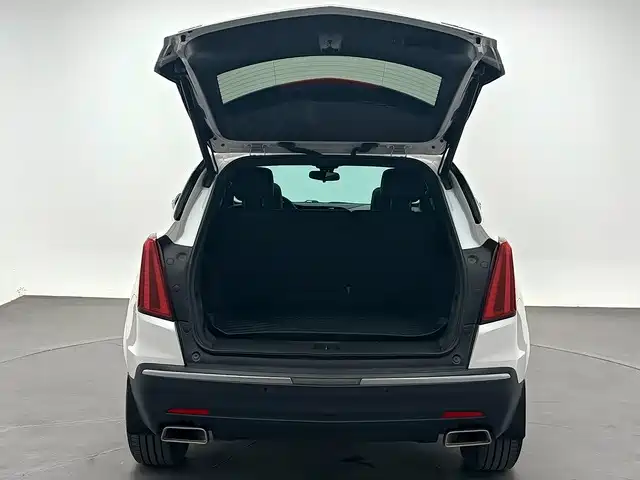 Cadillac XT5 — фото 6