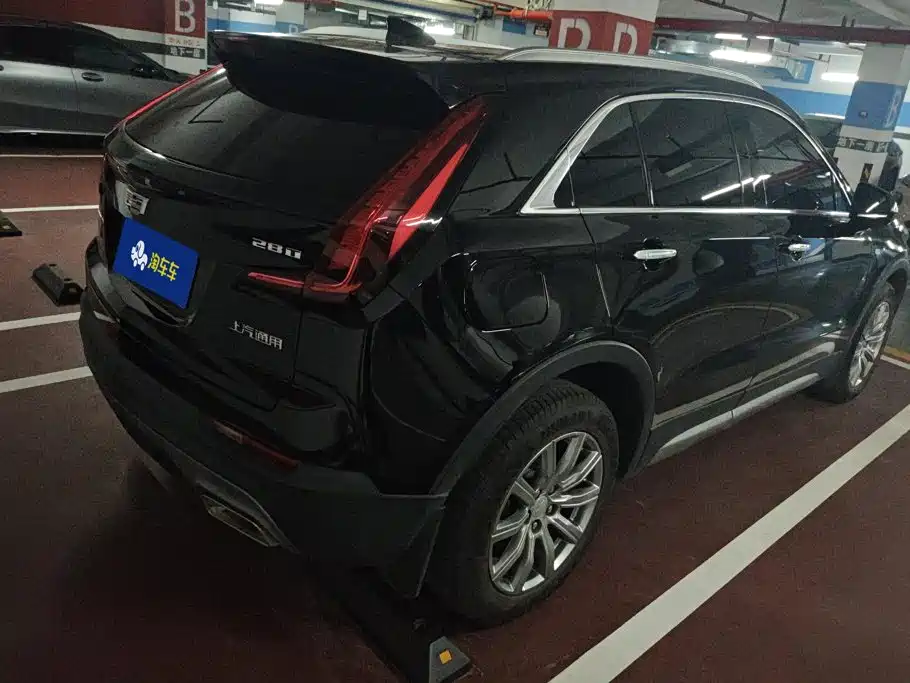Cadillac XT4 — фото 3