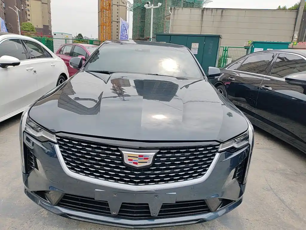 Cadillac CT4 — фото 3