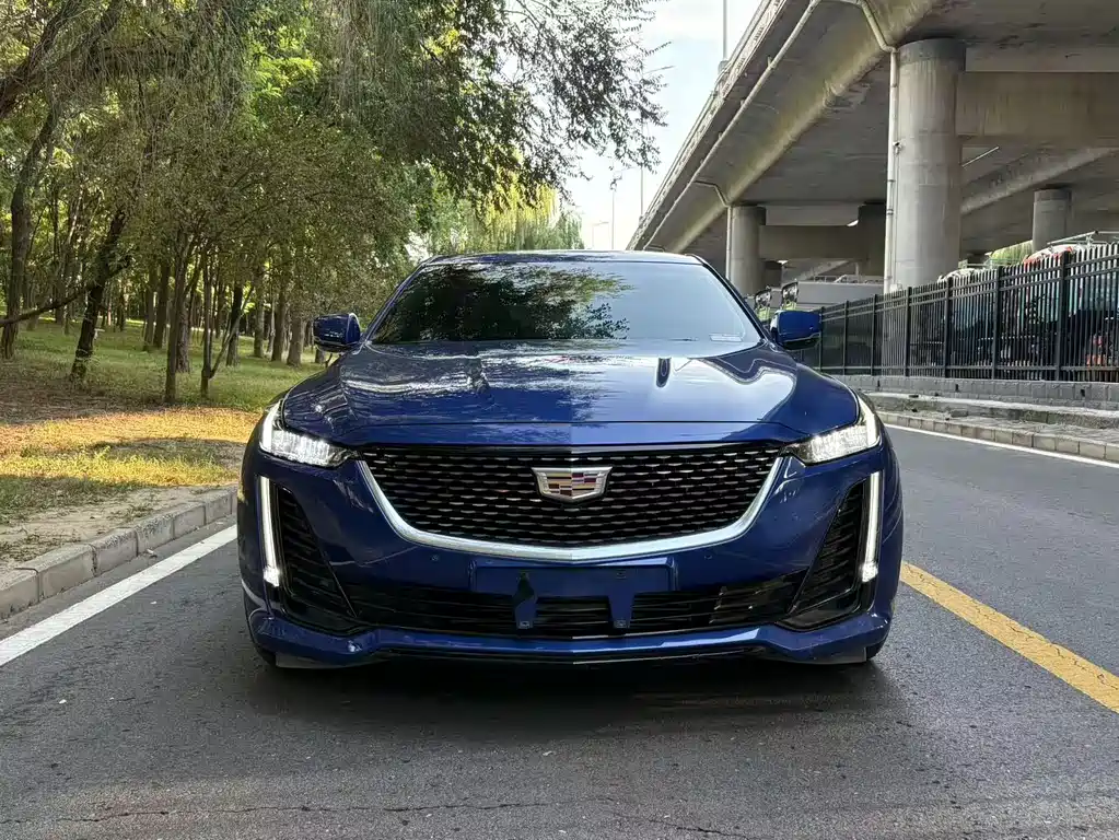 Cadillac CT5 — фото 2