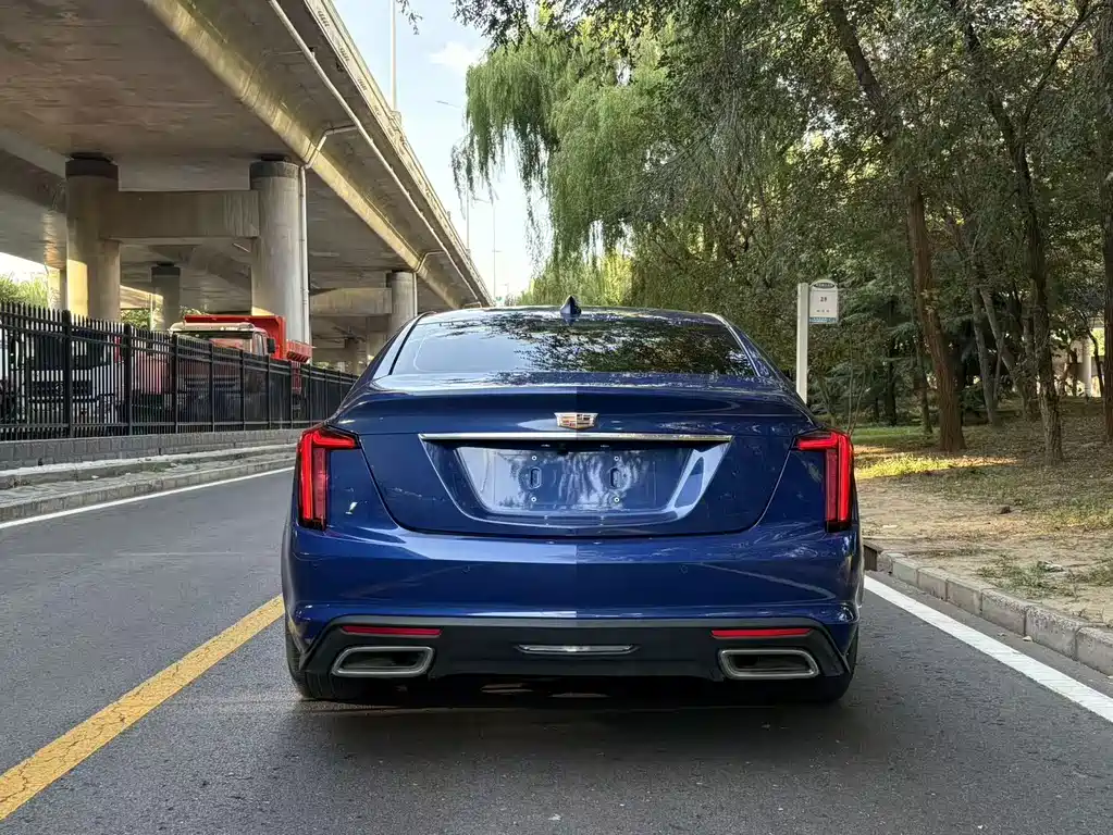 Cadillac CT5 — фото 11