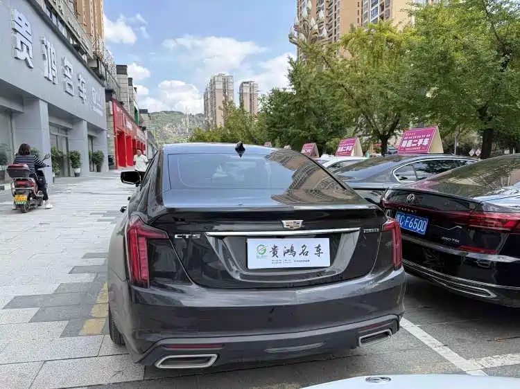 Cadillac CT5 — фото 3