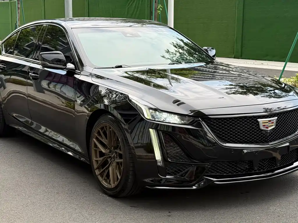 Cadillac CT5 — фото 3