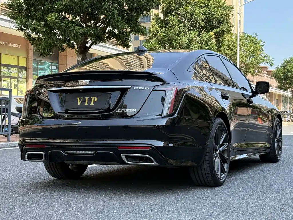 Cadillac CT5 — фото 8