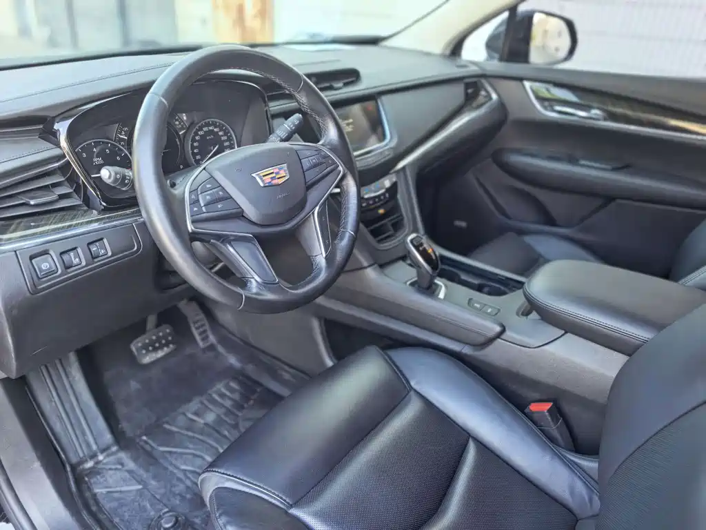 Cadillac XT5 — фото 4