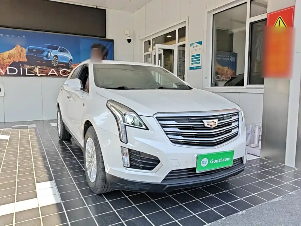 Cadillac XT5 — фото 4