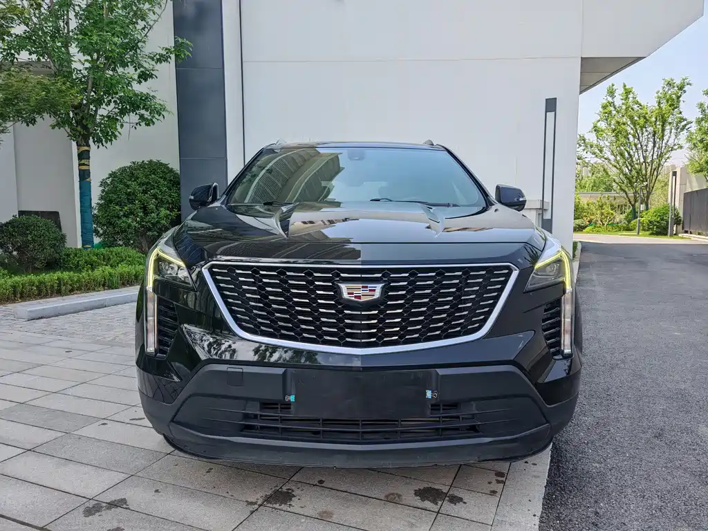 Cadillac XT4 — фото 2