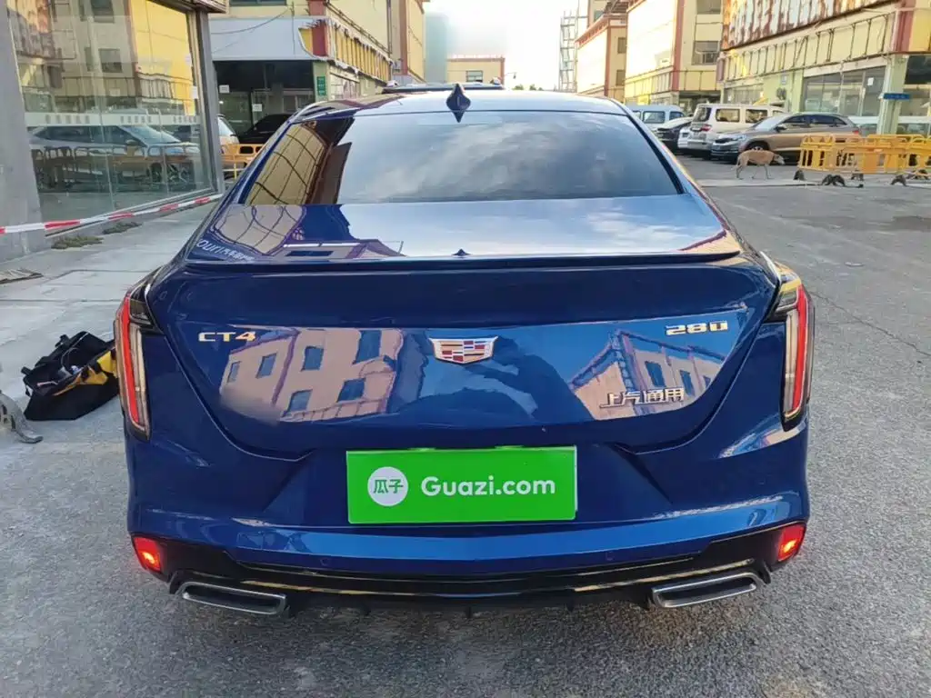 Cadillac CT4 — фото 6