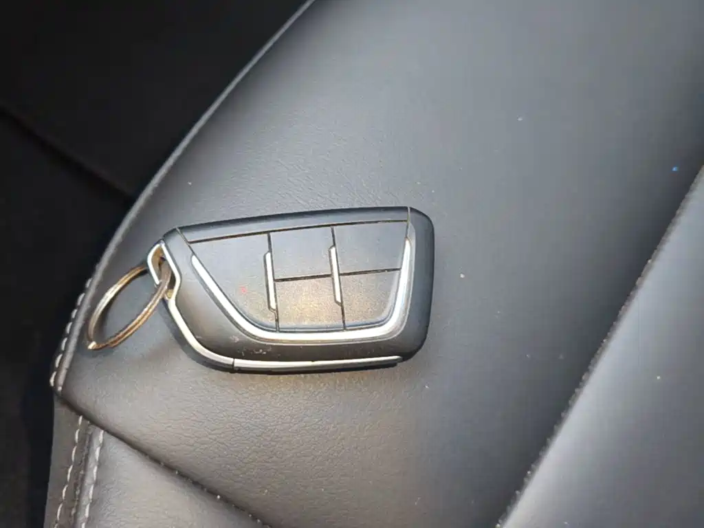 Cadillac CT4 — фото 9