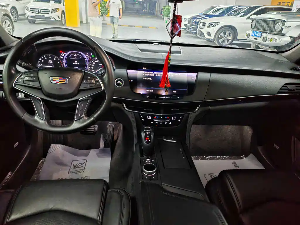 Cadillac CT6 — фото 5