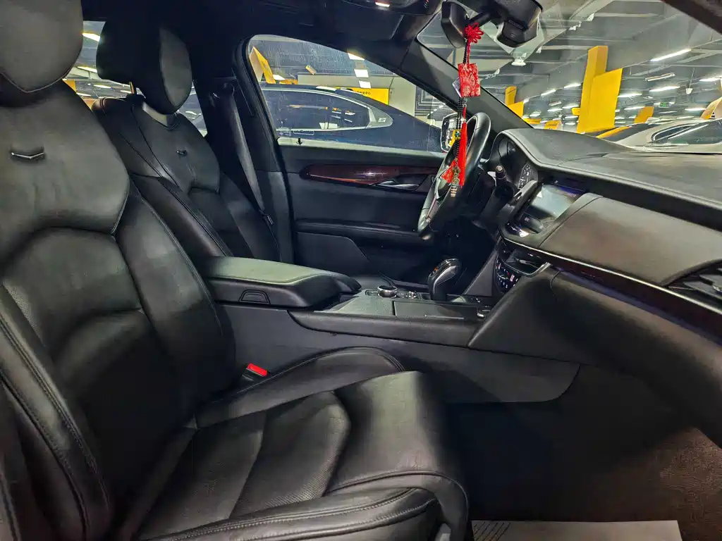 Cadillac CT6 — фото 6