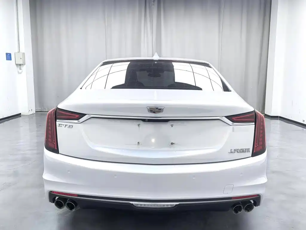 Cadillac CT6 — фото 5