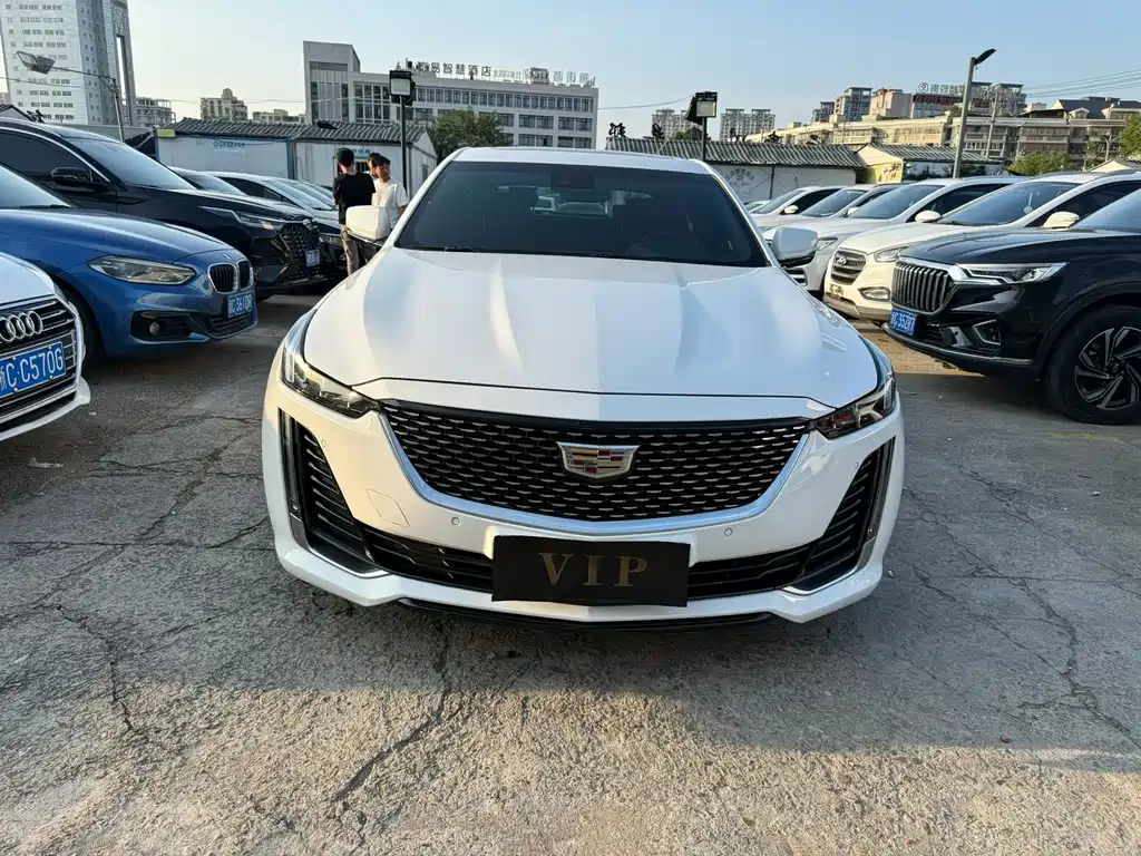 Cadillac CT5 — фото 2