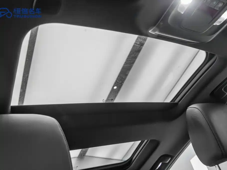 Cadillac CT5 — фото 20