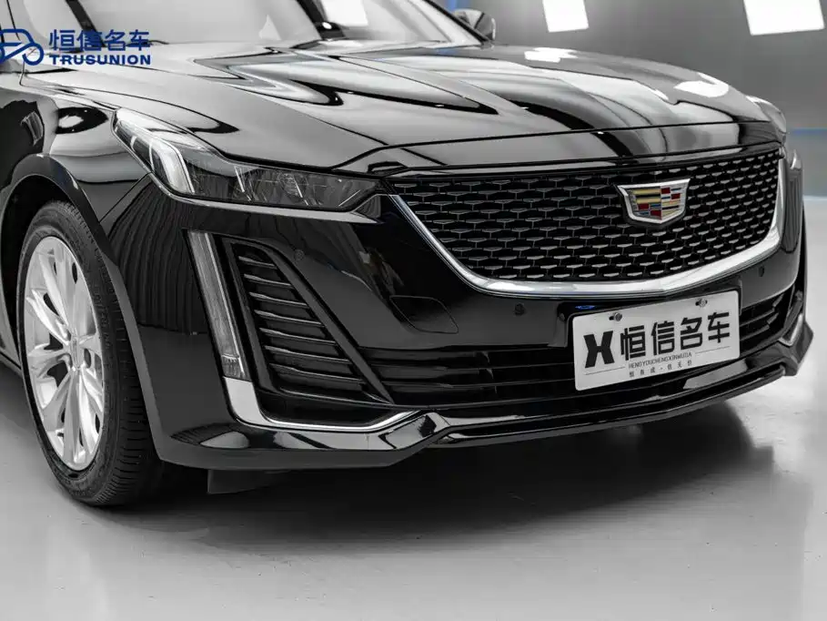 Cadillac CT5 — фото 9