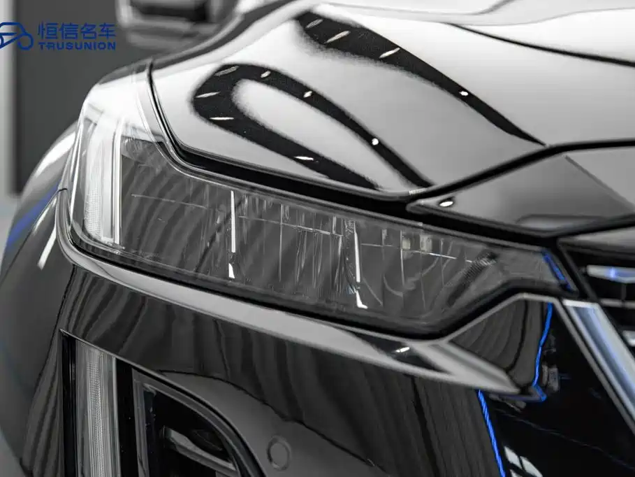 Cadillac CT5 — фото 10