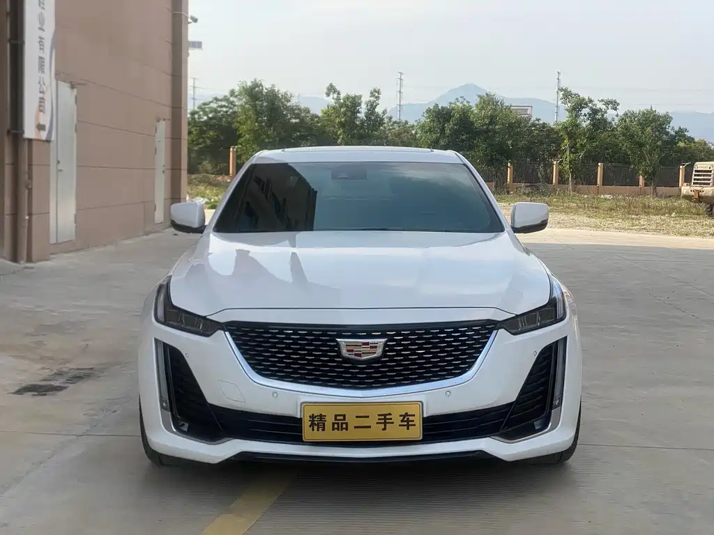 Cadillac CT5 — фото 2