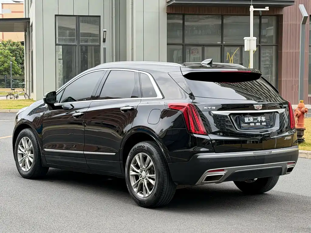 Cadillac XT5 — фото 7