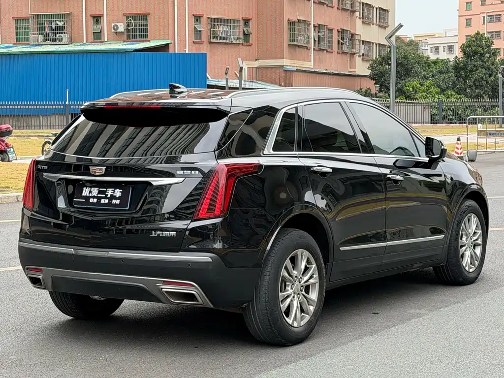 Cadillac XT5 — фото 9
