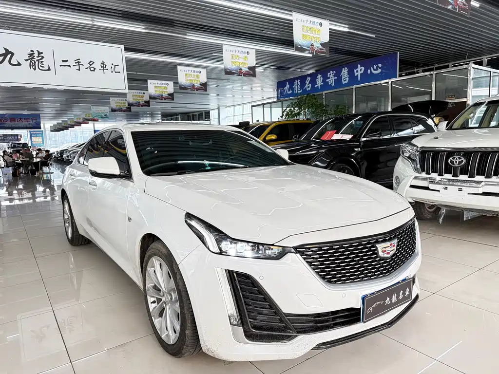 Cadillac CT5 — фото 3