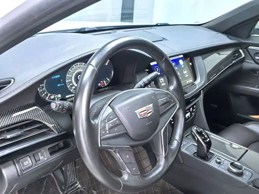 Cadillac CT6 — фото 4