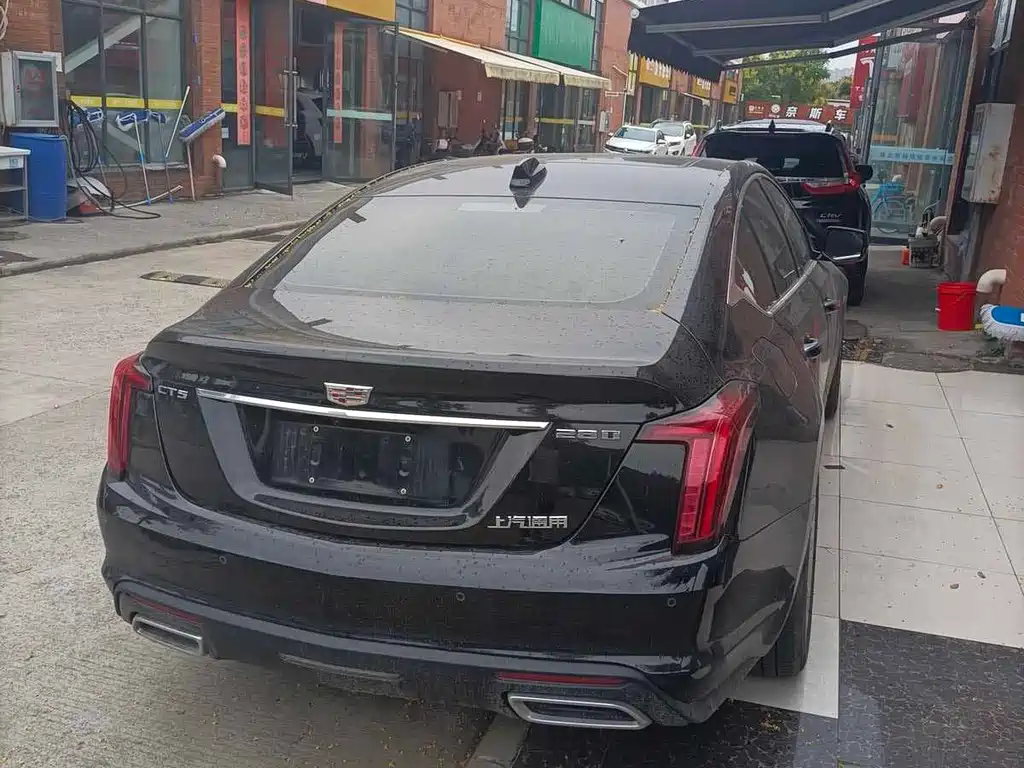 Cadillac CT5 — фото 4