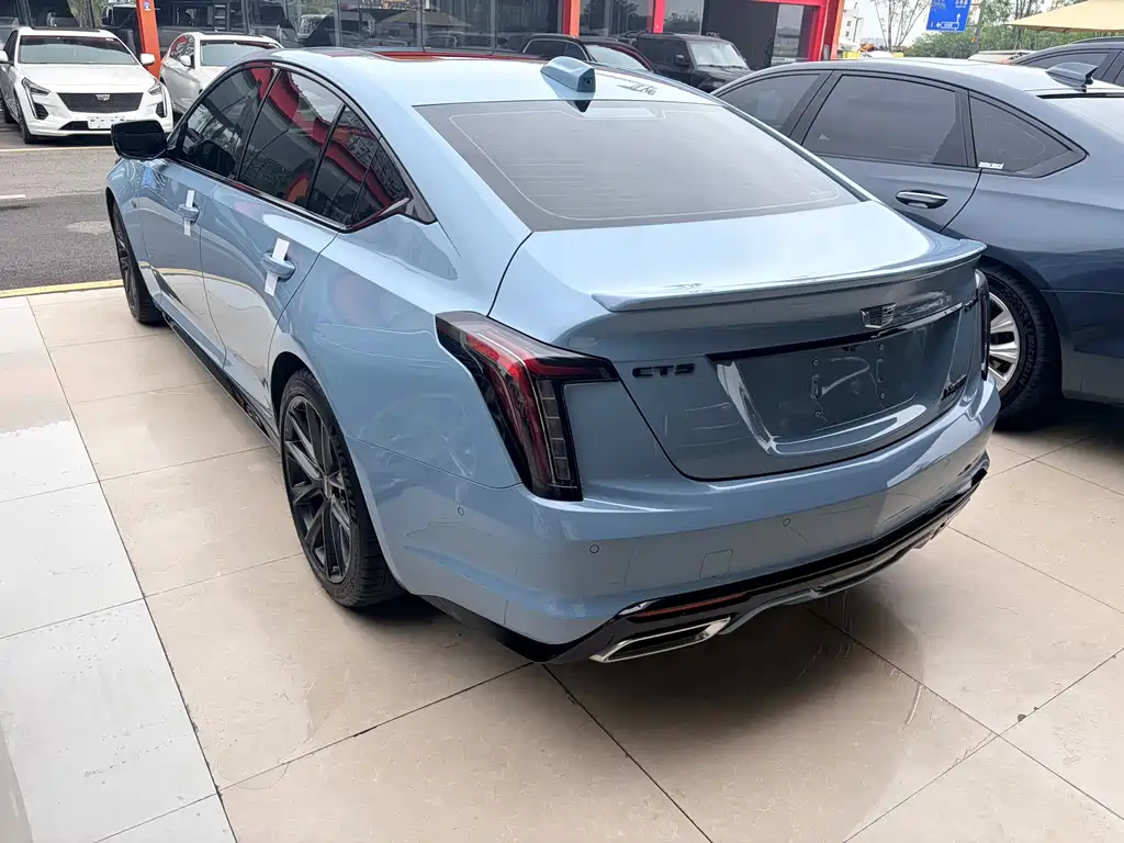 Cadillac CT5 — фото 4