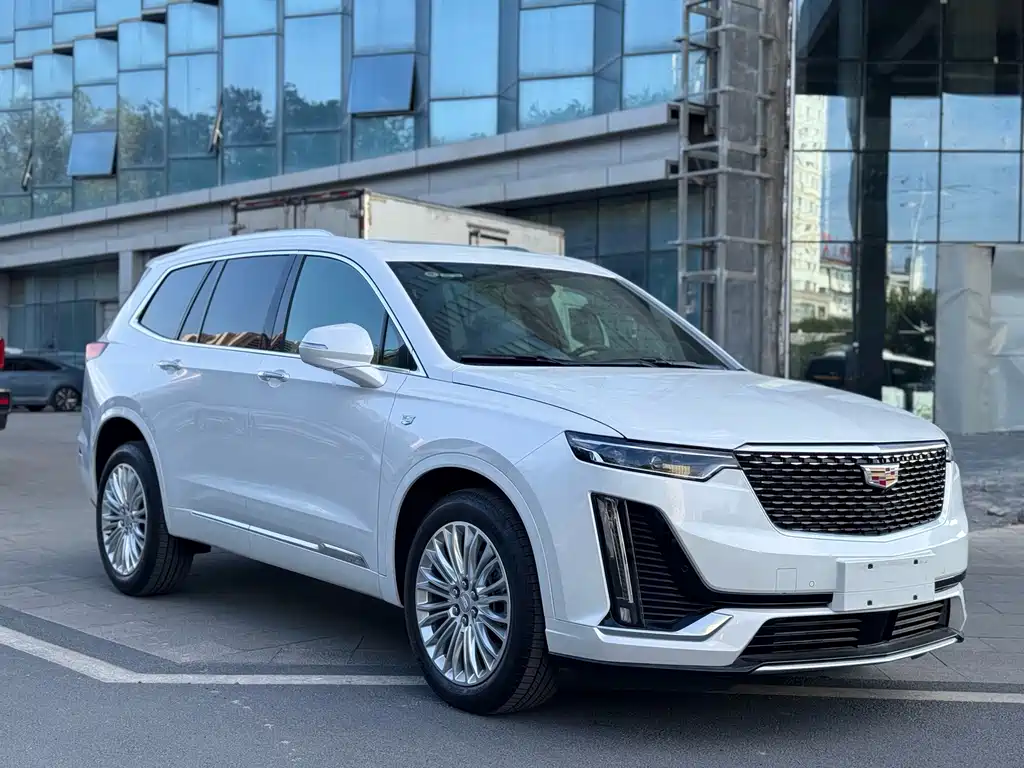 Cadillac XT6 — фото 3