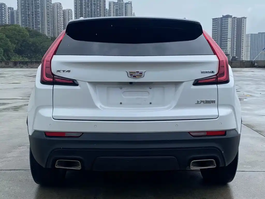 Cadillac XT4 — фото 4