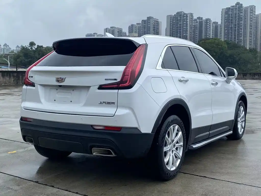 Cadillac XT4 — фото 5
