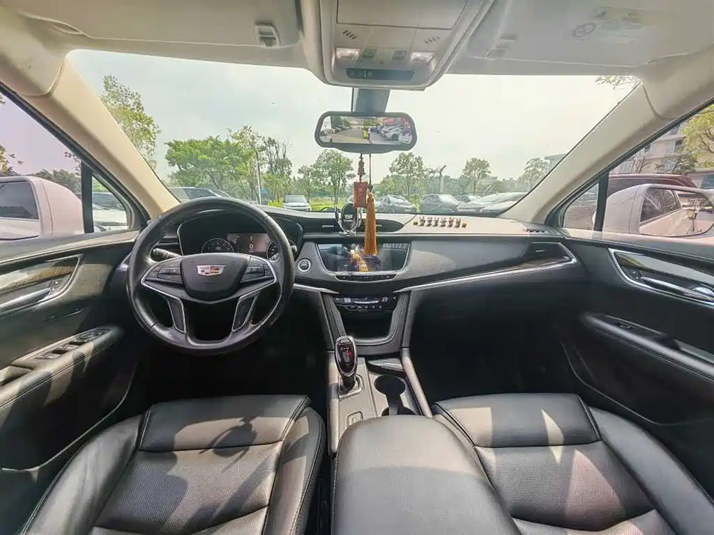 Cadillac XT5 — фото 4