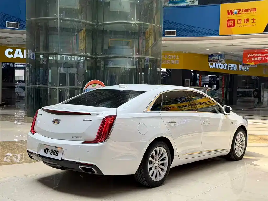 Cadillac XTS — фото 9