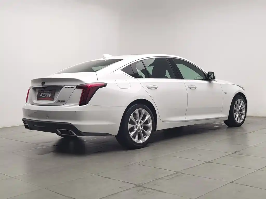 Cadillac CT5 — фото 2