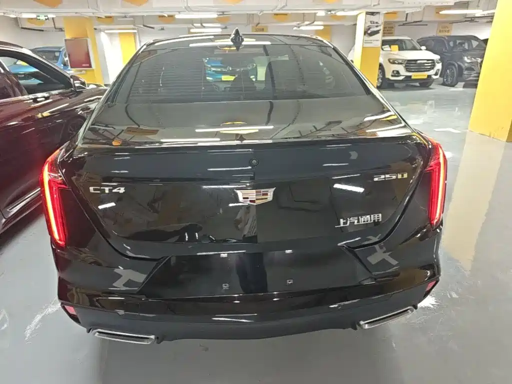 Cadillac CT4 — фото 6