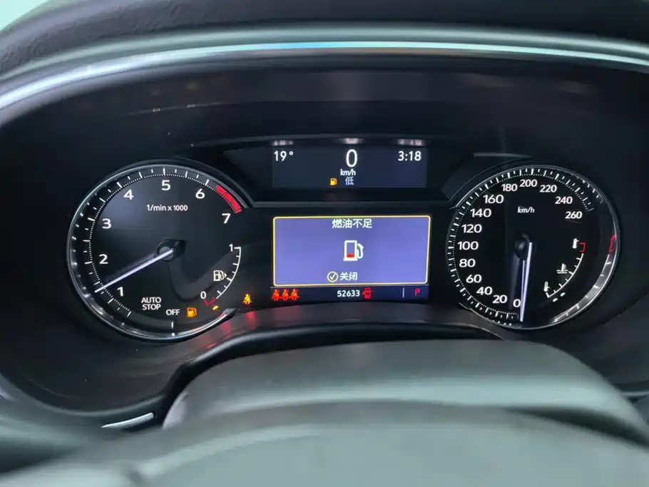 Cadillac CT5 — фото 14