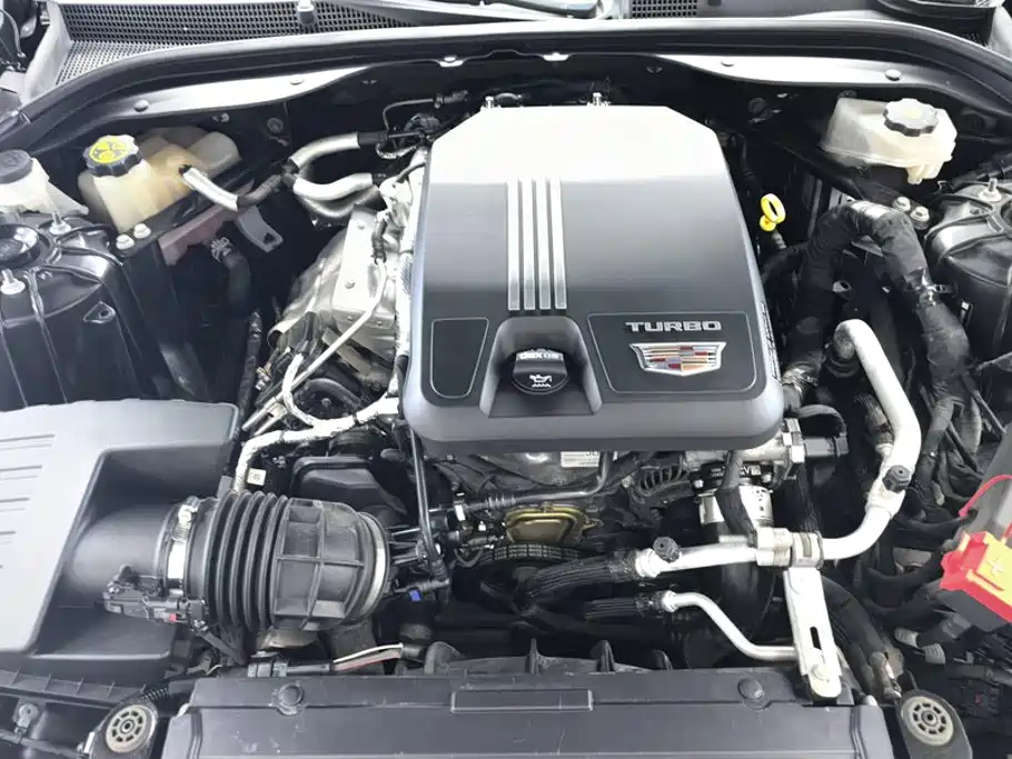 Cadillac CT5 — фото 10