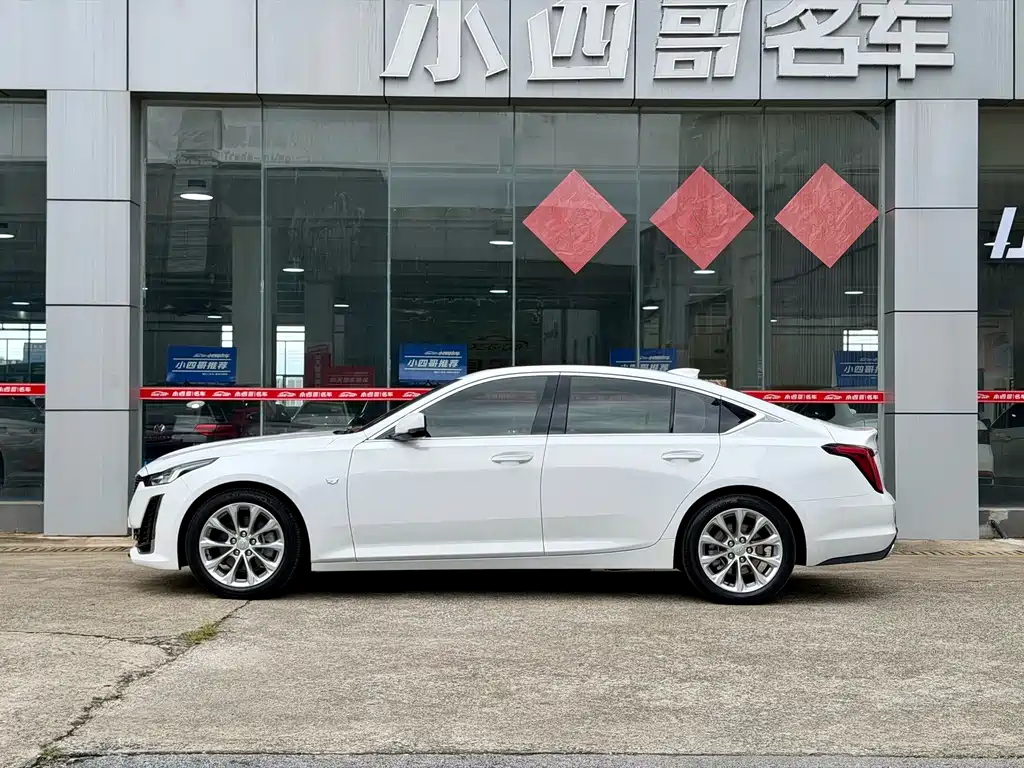 Cadillac CT5 — фото 3