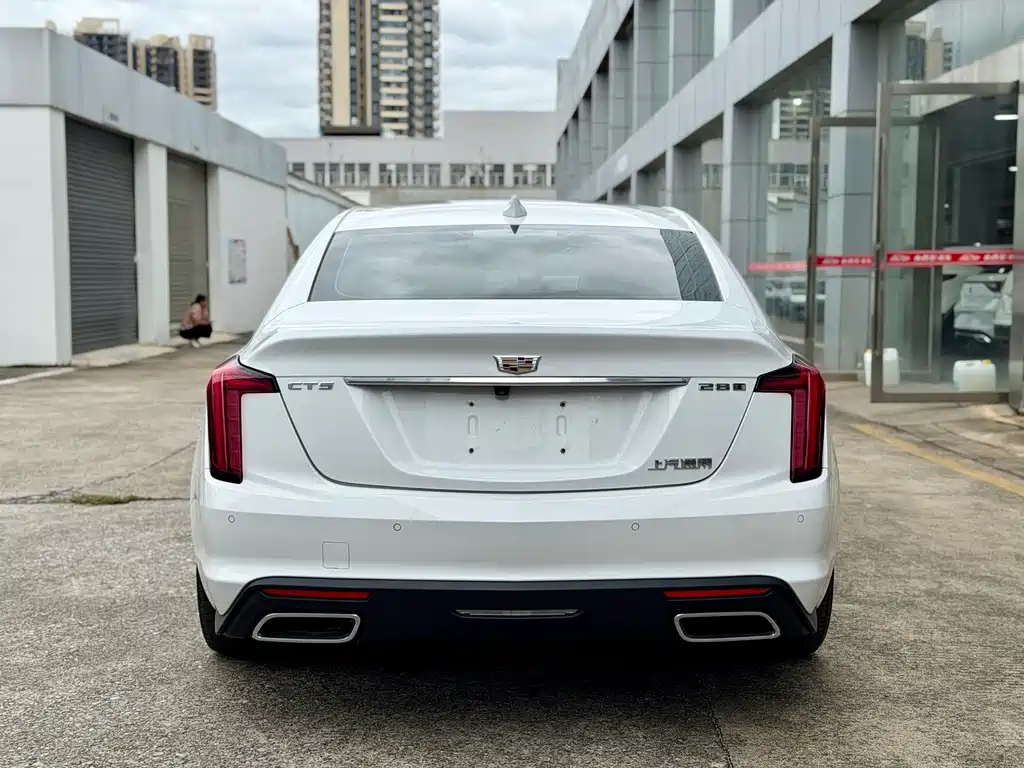 Cadillac CT5 — фото 5