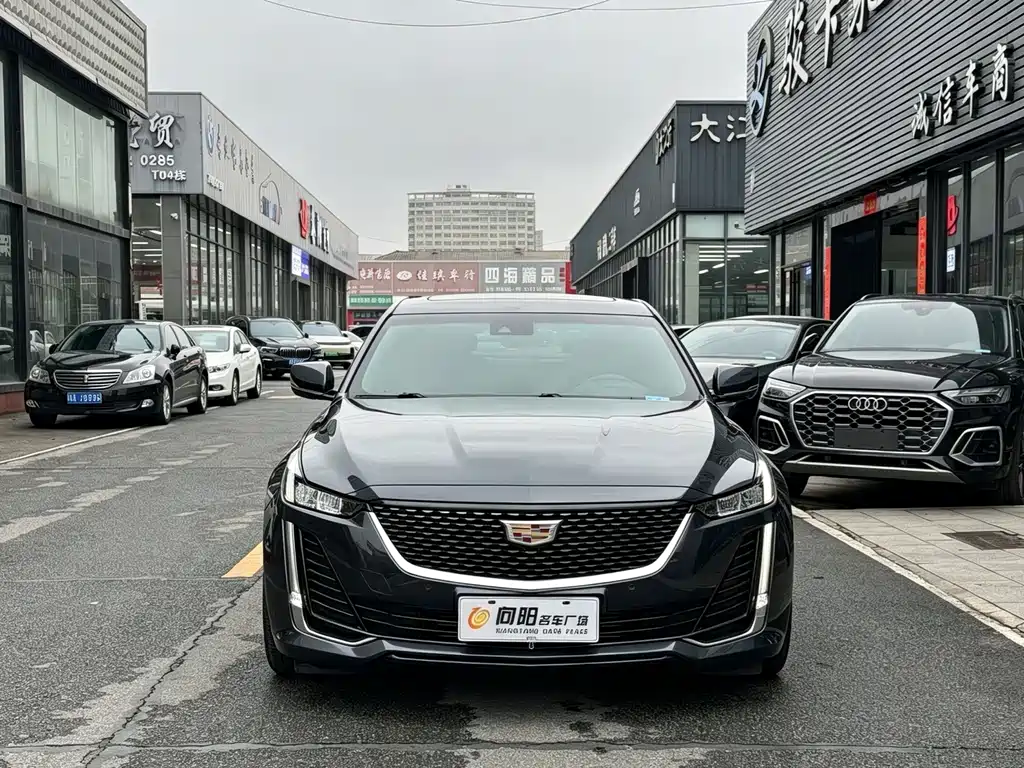 Cadillac CT5 — фото 2