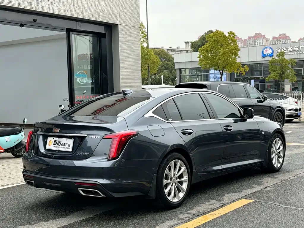 Cadillac CT5 — фото 6