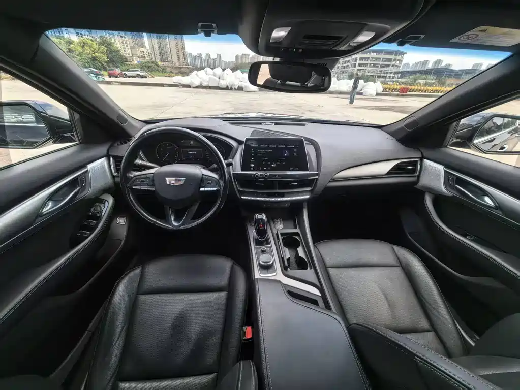 Cadillac CT5 — фото 5