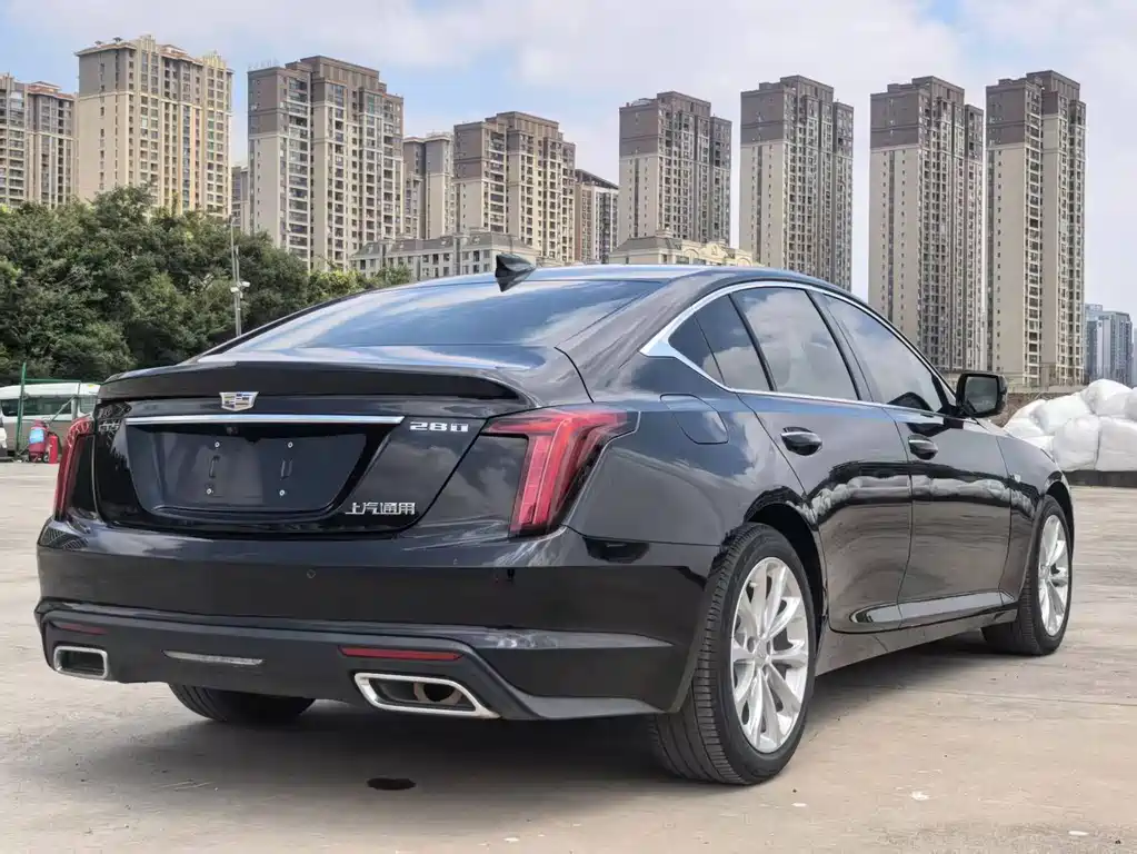 Cadillac CT5 — фото 8