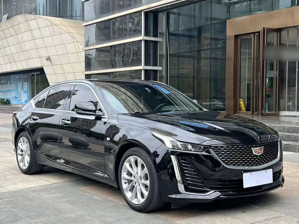 Cadillac CT5 — фото 6