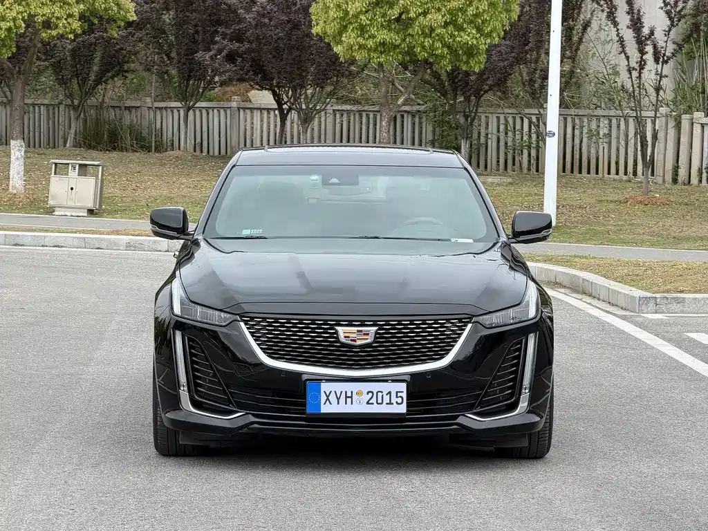 Cadillac CT5 — фото 2